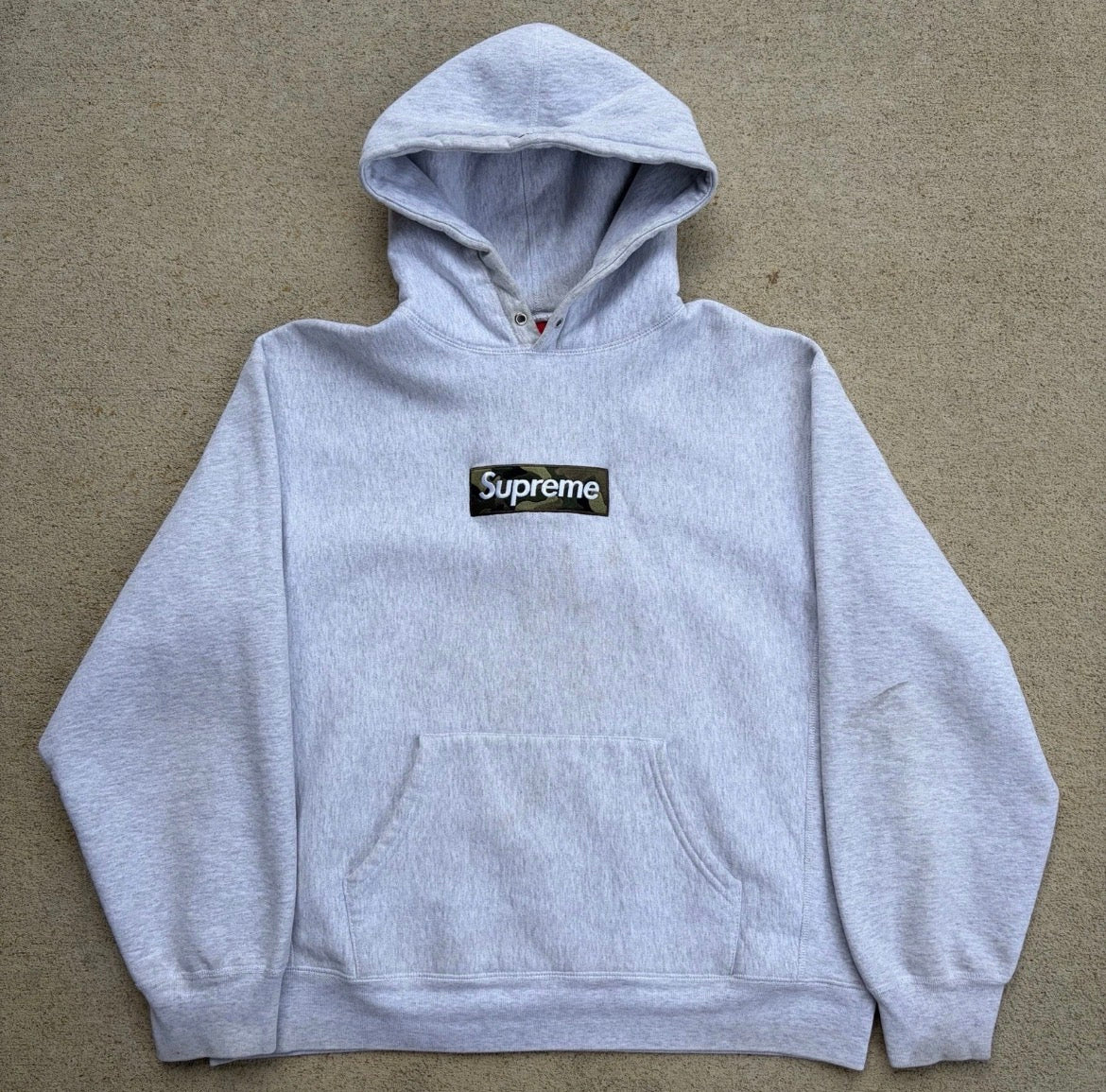 Bogo box logo supreme hoodie